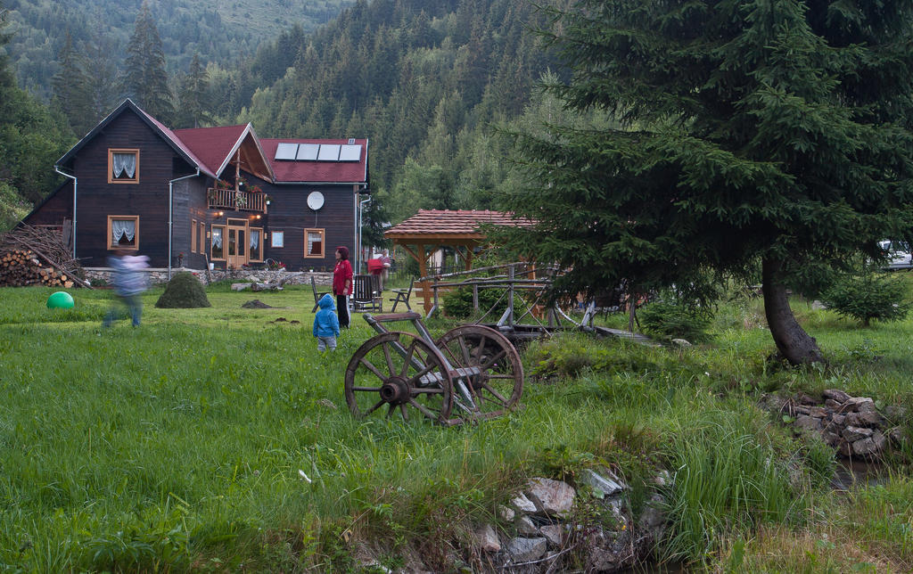 Hotel Vila Varpatak Gheorgheni  Exteriér fotografie